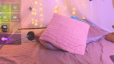 Snapshot of lexy_love__ chatting on October 21, 2025, 3:40 am Lexy Love online show from October 21, 2025, 3:40 am