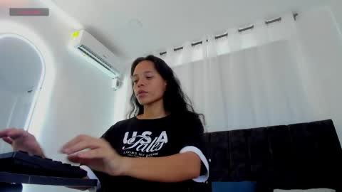  Lexy  online show from April 16, 2026, 11:44 am