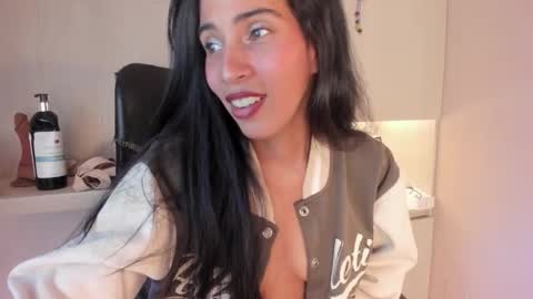 Snapshot of lexyquinn_ chatting on February 20, 2026, 6:26 am L I A online show from February 20, 2026, 6:26 am