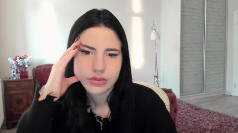 lexyswett online show from December 15, 2025, 6:50 am