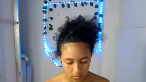 Snapshot of ley_blus1 chatting on December 4, 2024, 4:49 pm lolita online show from December 4, 2024, 4:49 pm