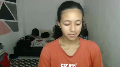 Snapshot of ley_blus1 chatting on December 10, 2024, 5:39 am lolita online show from December 10, 2024, 5:39 am