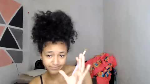 Snapshot of ley_blus1 chatting on December 18, 2024, 1:23 pm lolita online show from December 18, 2024, 1:23 pm