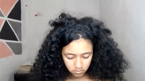 Snapshot of ley_blus1 chatting on December 18, 2024, 4:28 pm lolita online show from December 18, 2024, 4:28 pm