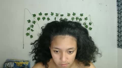 Snapshot of ley_blus1 chatting on January 17, 2025, 7:19 am lolita online show from January 17, 2025, 7:19 am