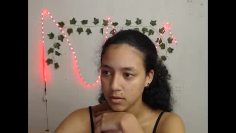 Snapshot of ley_blus1 chatting on January 20, 2025, 8:29 pm lolita online show from January 20, 2025, 8:29 pm