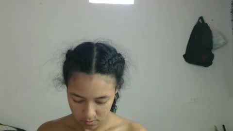 Snapshot of ley_blus1 chatting on February 11, 2025, 1:51 pm lolita online show from February 11, 2025, 1:51 pm