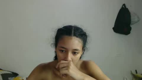 Snapshot of ley_blus1 chatting on February 11, 2025, 4:56 pm lolita online show from February 11, 2025, 4:56 pm