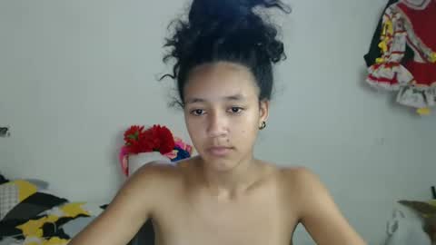 Snapshot of ley_blus1 chatting on February 19, 2025, 5:06 pm lolita online show from February 19, 2025, 5:06 pm