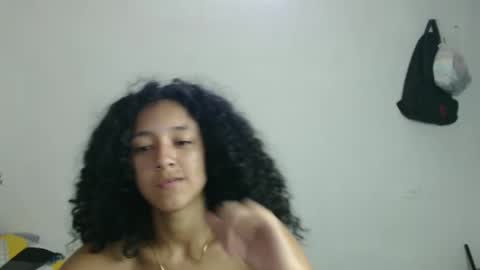 Snapshot of ley_blus1 chatting on February 22, 2025, 5:24 pm lolita online show from February 22, 2025, 5:24 pm