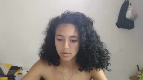 Snapshot of ley_blus1 chatting on February 27, 2025, 1:49 pm lolita online show from February 27, 2025, 1:49 pm