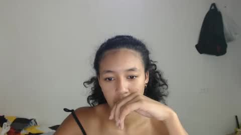 Snapshot of ley_blus1 chatting on March 6, 2025, 5:43 pm lolita online show from March 6, 2025, 5:43 pm