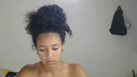 Snapshot of ley_blus1 chatting on March 10, 2025, 4:35 pm lolita online show from March 10, 2025, 4:35 pm