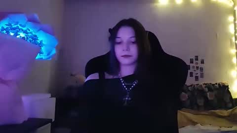 Leyla online show from December 21, 2025, 5:53 pm