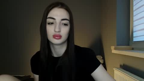 leya_soft online show from April 2, 2026, 4:48 pm