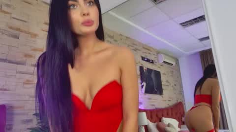 Snapshot of leyagoddess chatting on September 20, 2025, 8:10 pm Sarra online show from September 20, 2025, 8:10 pm