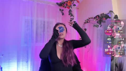 Snapshot of leyla_collins chatting on December 20, 2024, 2:08 am online show from December 20, 2024, 2:08 am