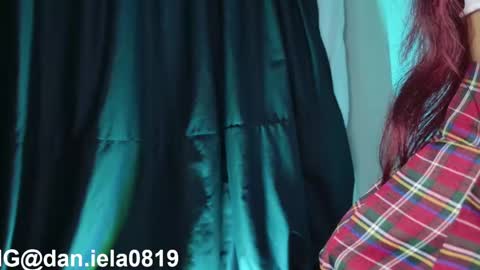 Snapshot of leyla_collins chatting on February 19, 2025, 5:38 am online show from February 19, 2025, 5:38 am