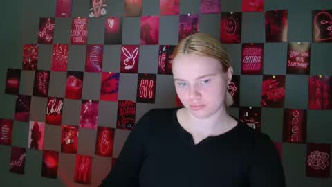 Snapshot of leyla_le chatting on September 26, 2025, 6:39 am Leyla online show from September 26, 2025, 6:39 am