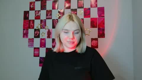 Leyla online show from December 3, 2025, 7:38 am