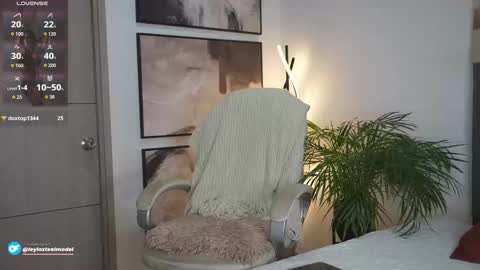 INSTA leylasteel model         online show from February 8, 2026, 12:14 am