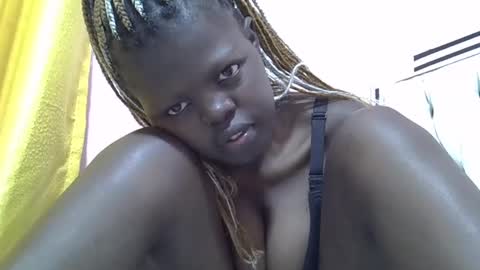 Snapshot of leylani69 chatting on February 28, 2025, 8:18 pm laylani69 online show from February 28, 2025, 8:18 pm