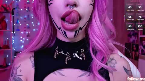 Snapshot of leylanoir_02 chatting on February 19, 2026, 3:19 pm LEA online show from February 19, 2026, 3:19 pm