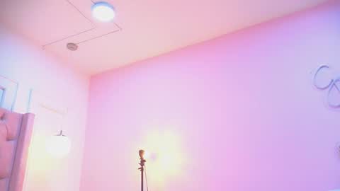 Snapshot of leylarusso chatting on February 20, 2026, 11:22 am Leyla online show from February 20, 2026, 11:22 am