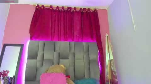 Snapshot of leylastras chatting on December 6, 2024, 10:41 pm leylastras latina girl slim colombia girlfriends play and pussy lesbians online show from December 6, 2024, 10:41 pm