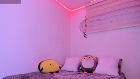 Snapshot of leyre_lerr chatting on February 5, 2025, 3:52 pm Jessica online show from February 5, 2025, 3:52 pm