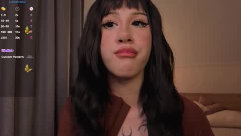 Lisa online show from November 28, 2025, 4:26 am