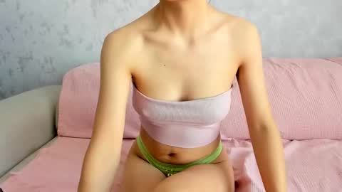 Snapshot of lia1243756 chatting on September 27, 2025, 7:46 am LEANNAA online show from September 27, 2025, 7:46 am