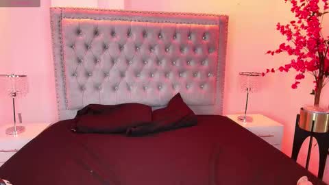 Lia  online show from October 22, 2025, 3:51 am