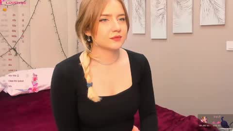 Lia online show from April 15, 2026, 8:54 am