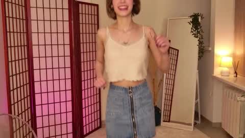 lia_gwen online show from November 24, 2025, 1:22 pm