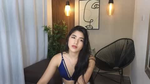 Snapshot of lia_mar_ chatting on November 13, 2025, 6:18 pm LIA online show from November 13, 2025, 6:18 pm