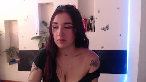Lia Mitch online show from January 22, 2025, 6:41 pm