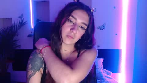 Lia Mitch online show from March 7, 2025, 4:57 am