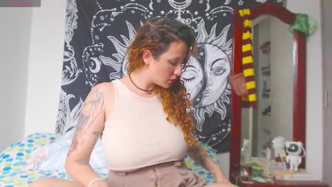 Snapshot of lia_monroe chatting on December 22, 2025, 5:21 pm Lia Monroe online show from December 22, 2025, 5:21 pm