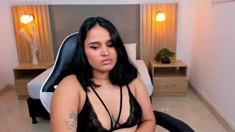 Snapshot of lia_sexx19 chatting on January 23, 2025, 6:39 am Lia online show from January 23, 2025, 6:39 am
