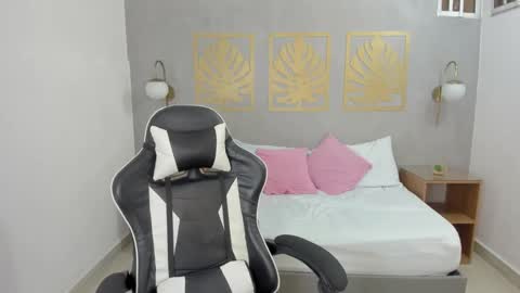 Snapshot of lia_sexx19 chatting on February 11, 2025, 8:48 am Lia online show from February 11, 2025, 8:48 am