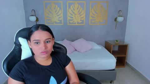 Snapshot of lia_sexx19 chatting on February 25, 2025, 2:14 am Lia online show from February 25, 2025, 2:14 am