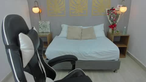 Snapshot of lia_sexx19 chatting on March 12, 2025, 2:09 am Lia online show from March 12, 2025, 2:09 am