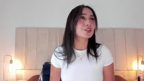 Snapshot of lia_sofiia chatting on October 7, 2025, 8:44 am lia_sofiia online show from October 7, 2025, 8:44 am