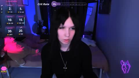 Lia online show from October 17, 2025, 8:33 pm