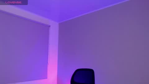 Snapshot of liaa_cute_ chatting on November 19, 2025, 9:59 pm lia online show from November 19, 2025, 9:59 pm