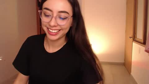 Snapshot of liaa_cute_ chatting on February 7, 2026, 12:03 am lia online show from February 7, 2026, 12:03 am