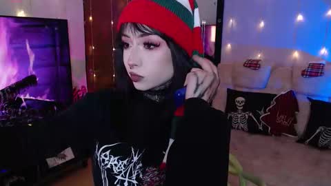 Snapshot of liaa_rodriguezz chatting on December 20, 2025, 2:18 am Liaa online show from December 20, 2025, 2:18 am