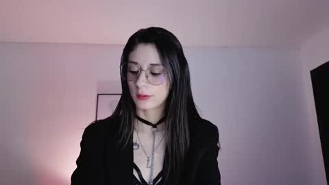 Snapshot of liaaa___ chatting on November 6, 2025, 2:18 pm Lia online show from November 6, 2025, 2:18 pm