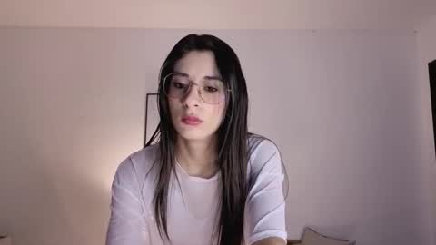 Snapshot of liaaa___ chatting on November 8, 2025, 11:32 am Lia online show from November 8, 2025, 11:32 am